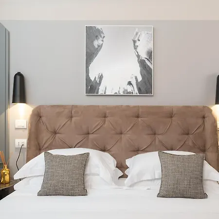 Loly Boutique فندق 4*