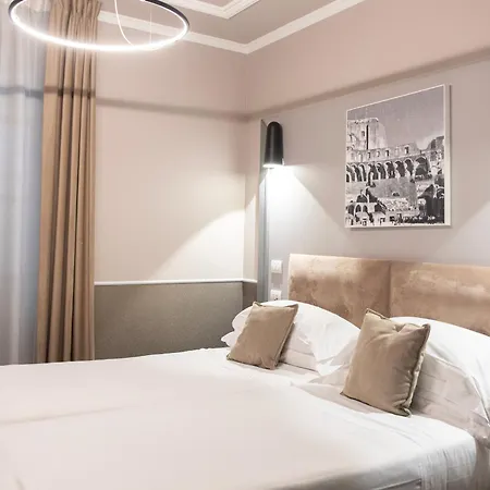 فندق Loly Boutique 4*