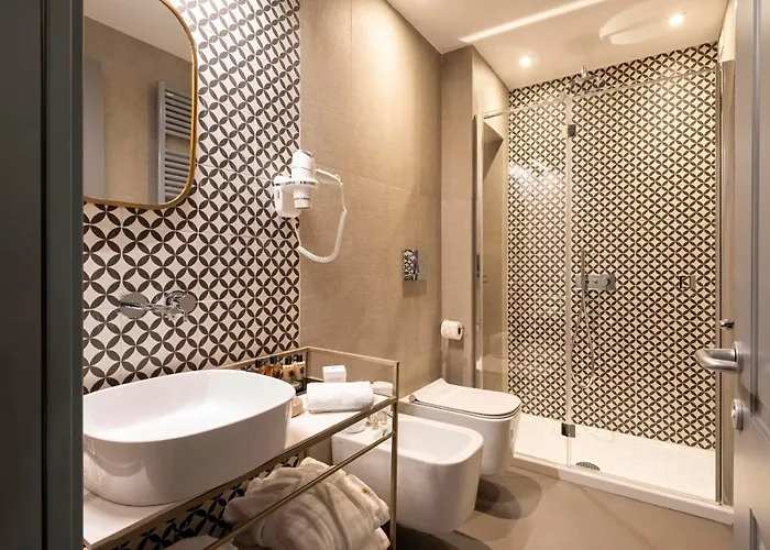 Hotel Loly Boutique 4*