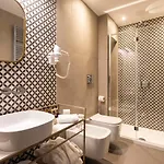 Hotel Loly Boutique 4*