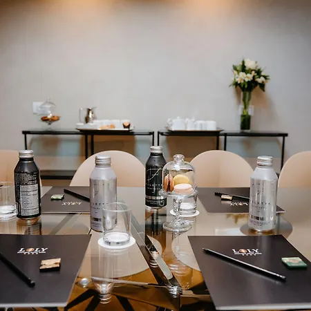 Hotel Loly Boutique 4*