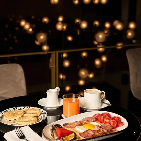 Loly Boutique Hotel 4*